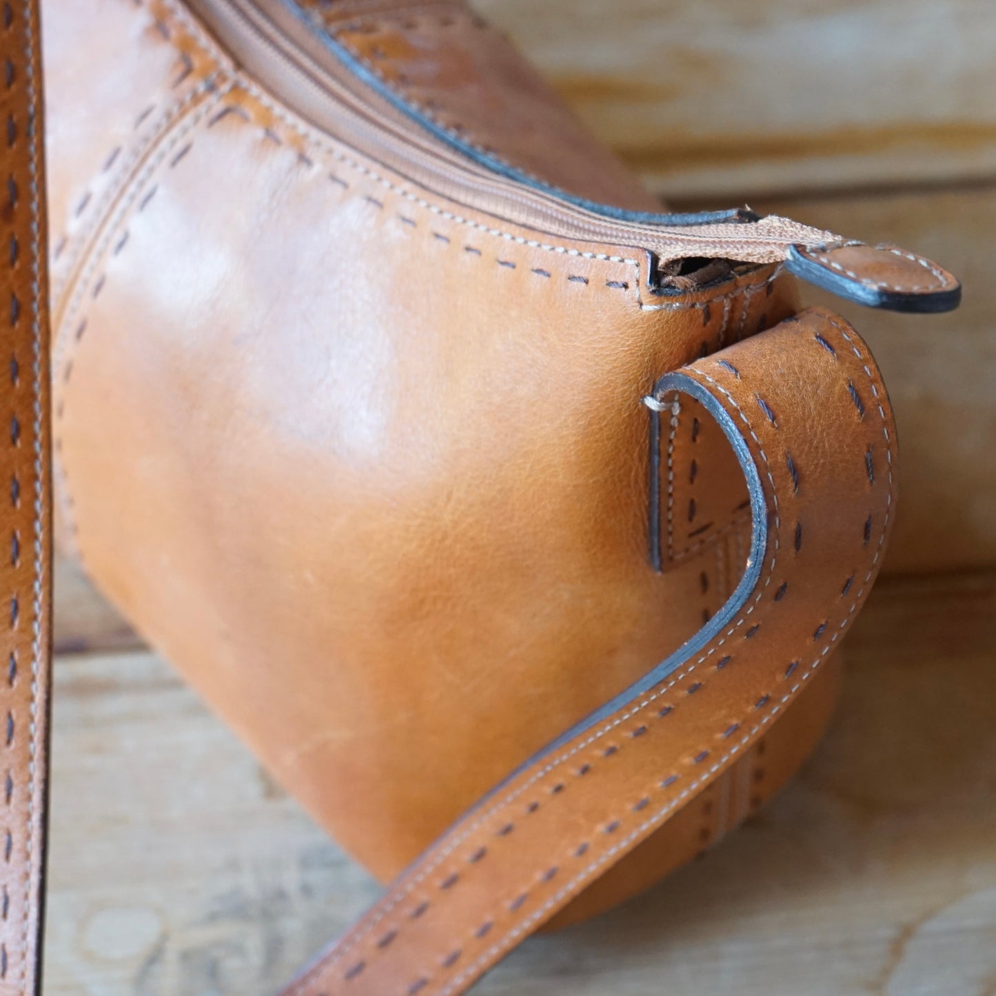 Vintage Fossil Slip Pocket Shoulder Bag
