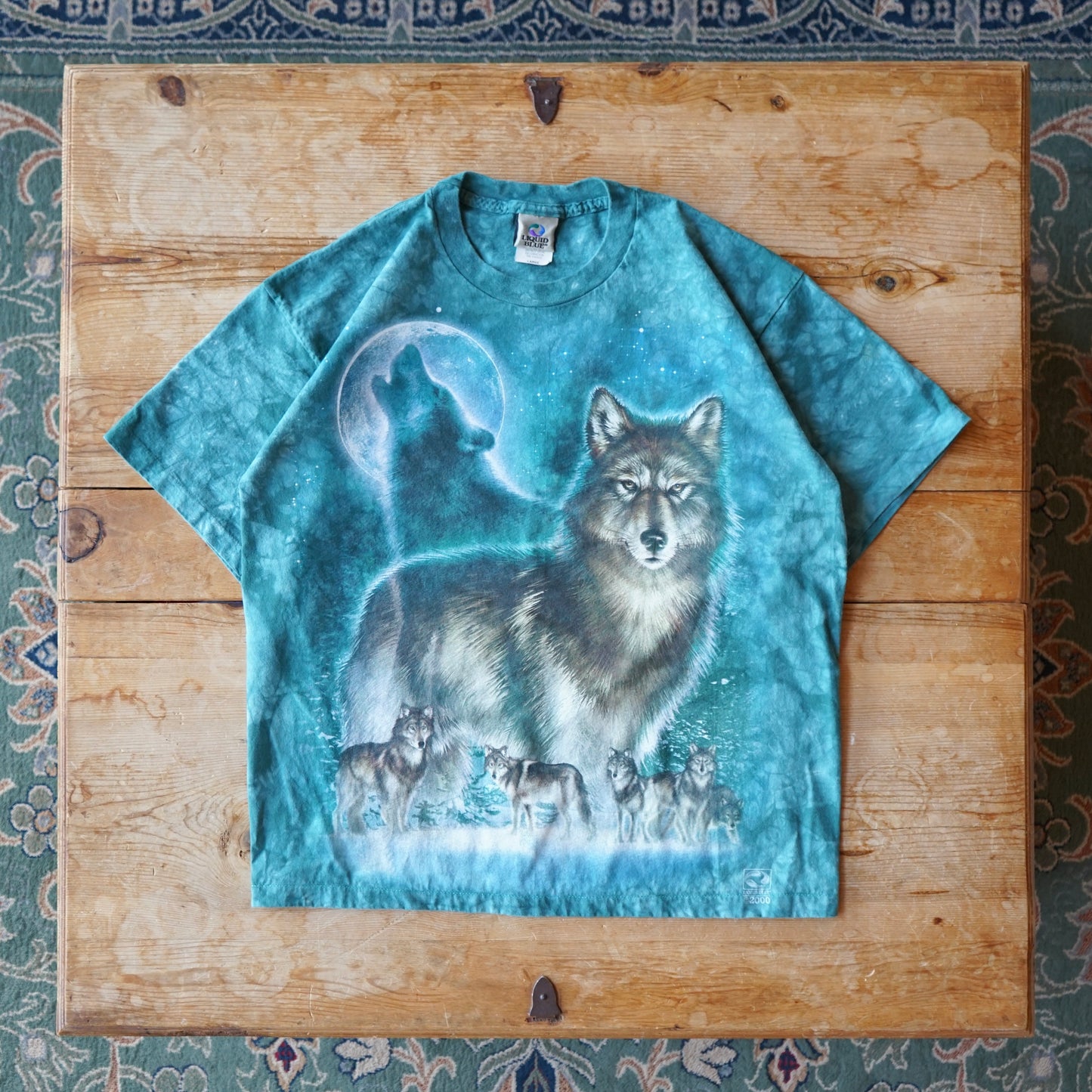 2000s Liquid Blue Wolf Tee Size L