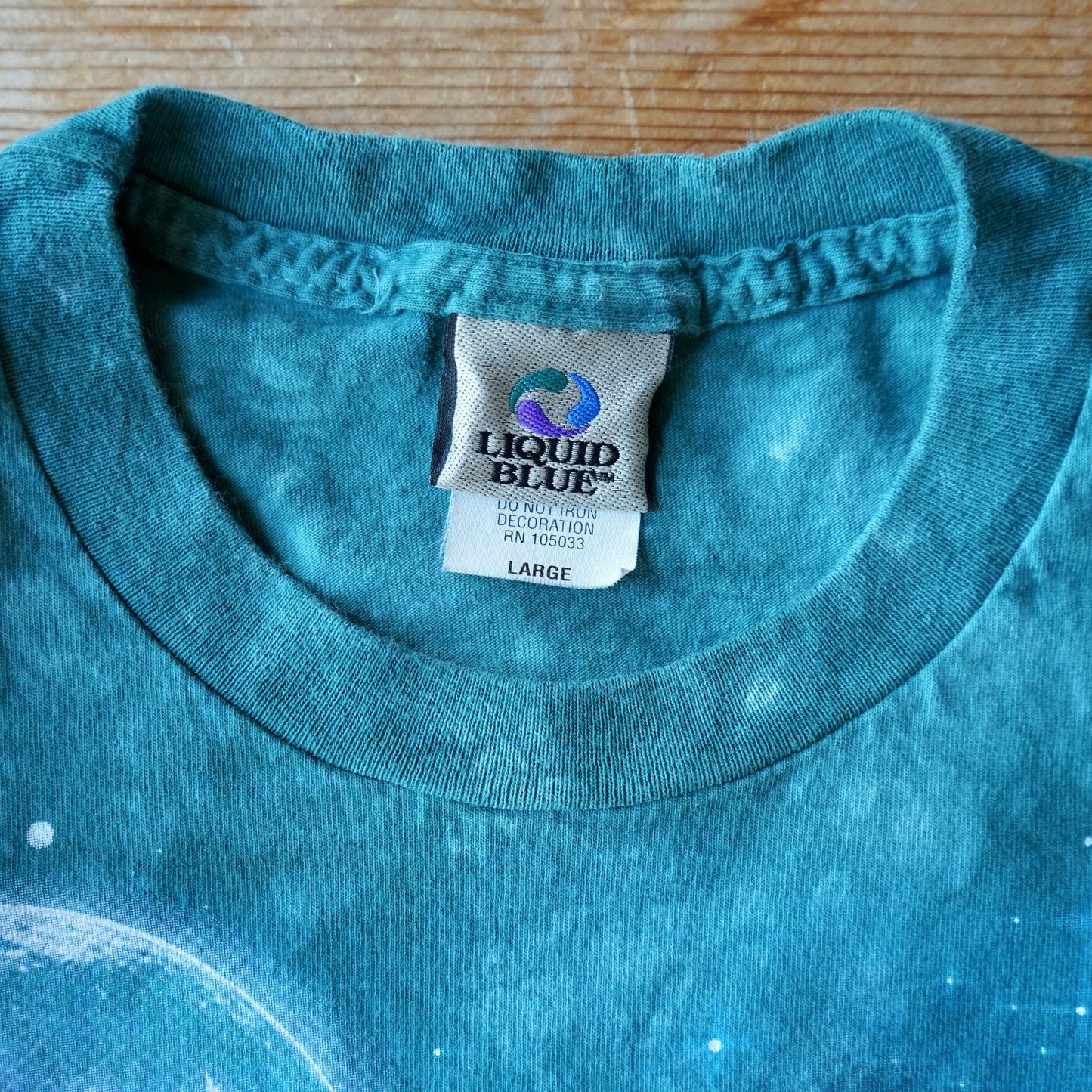 2000s Liquid Blue Wolf Tee Size L