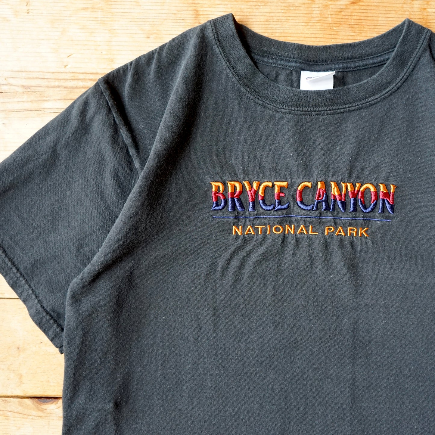 Vintage Embroidered Bryce Canyon Tee Size M