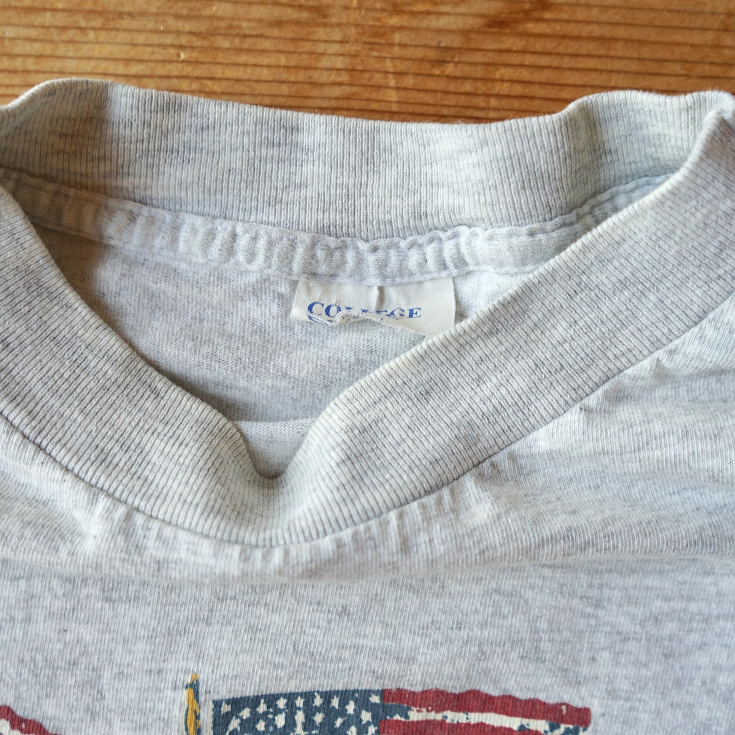 Vintage Americana American Eagle Outfitters Tee Size L