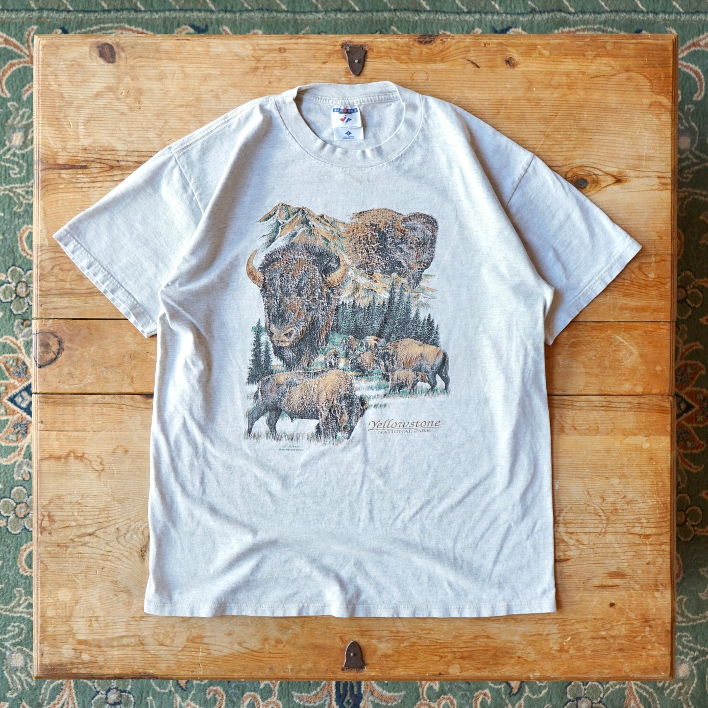 Vintage Yellowstone National Park Bison Tee Size L