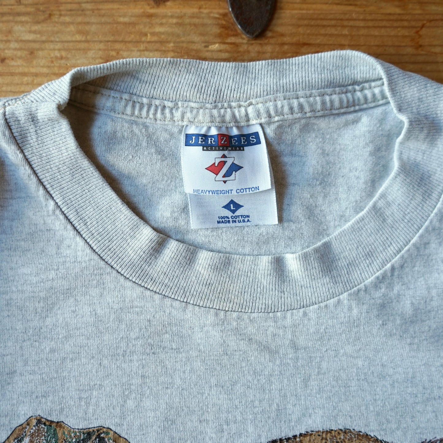 Vintage Yellowstone National Park Bison Tee Size L