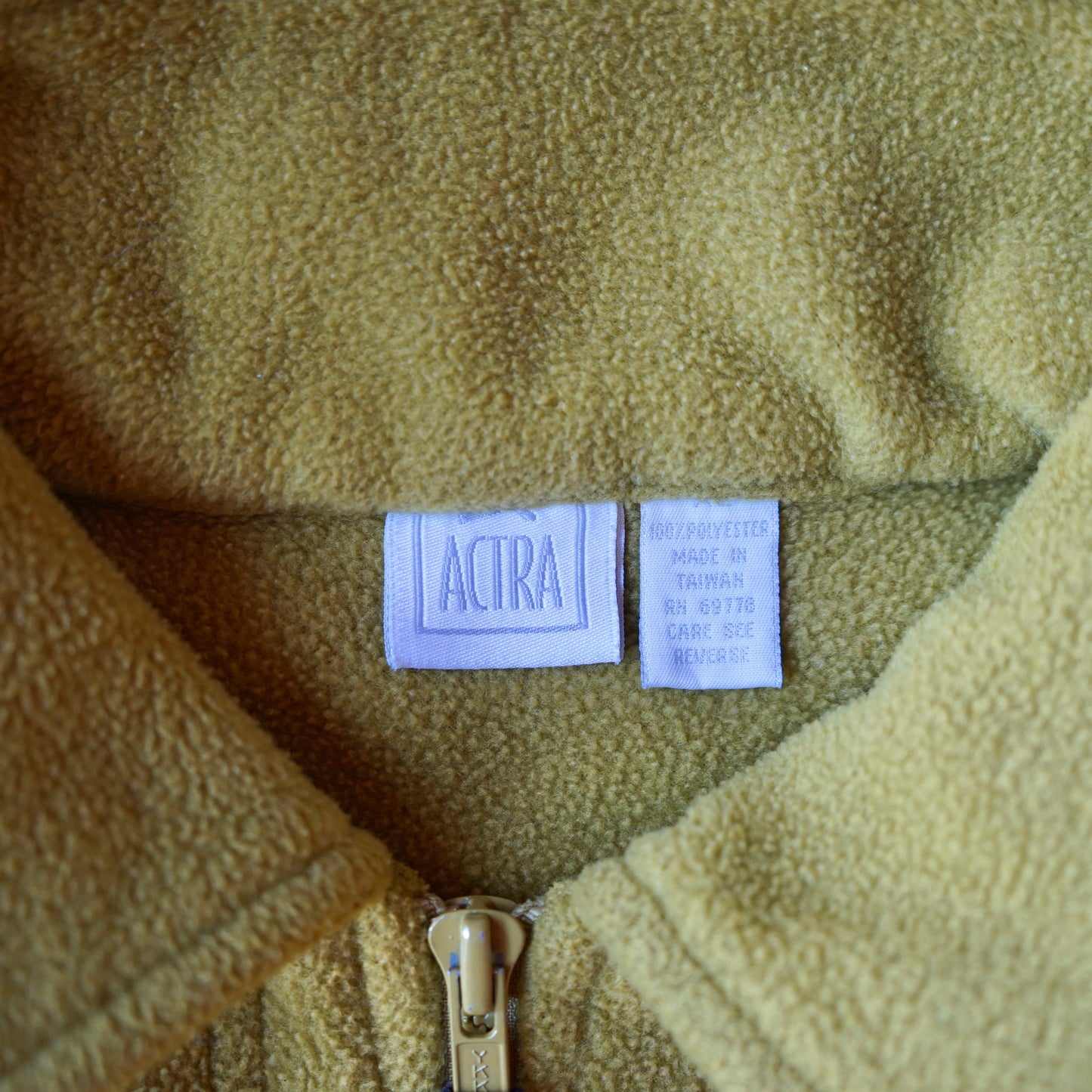 Vintage Actra Quarter Zip Fleece Size L/XL