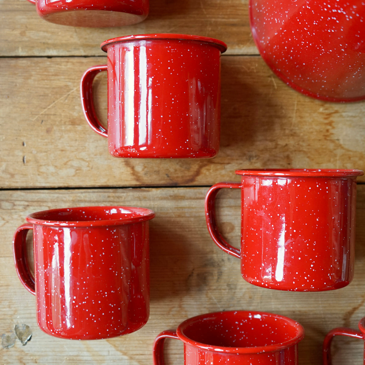 Vintage Red Speckled Enamel Coffee Pot & 6 Mugs