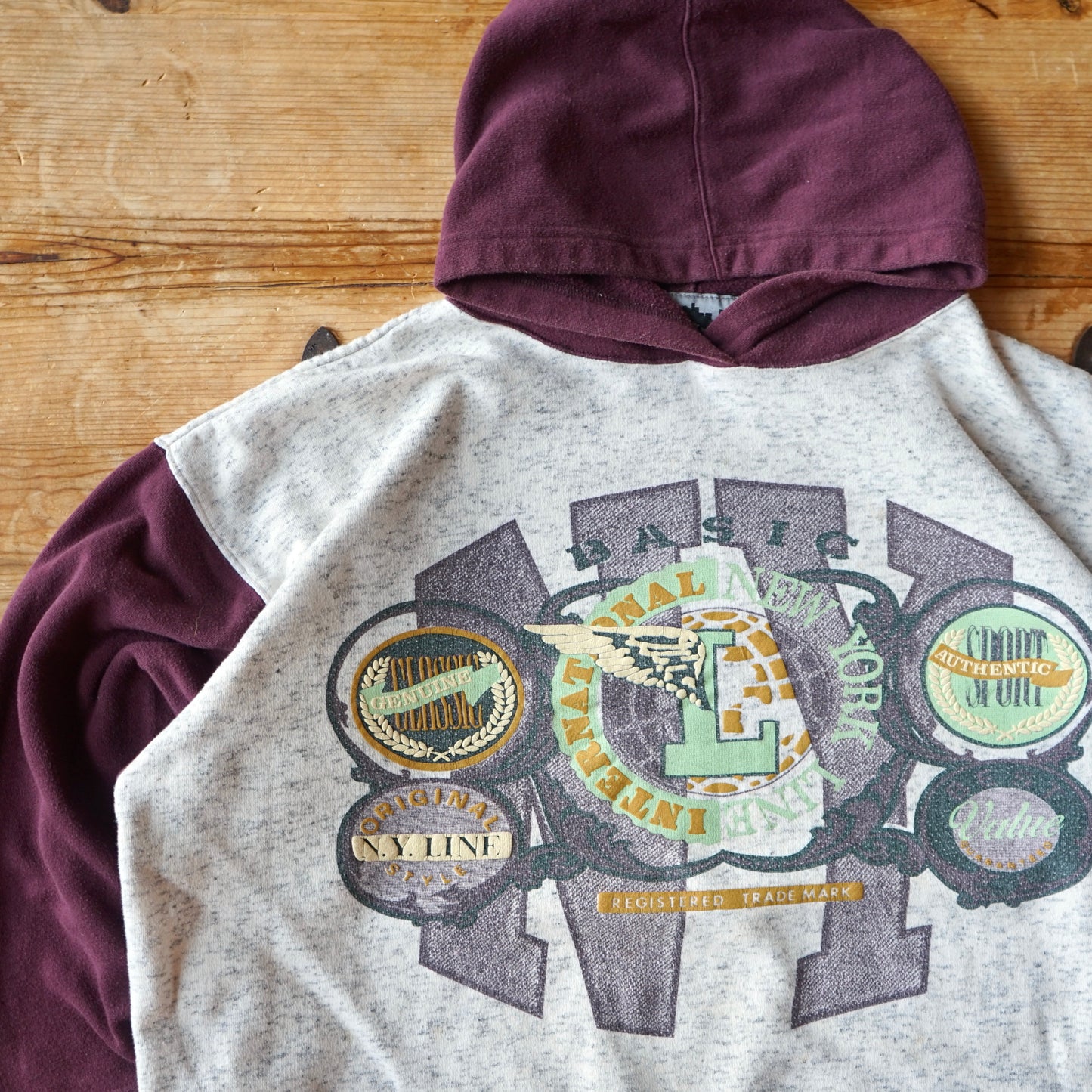 Vintage NY Line Hoodie Size M
