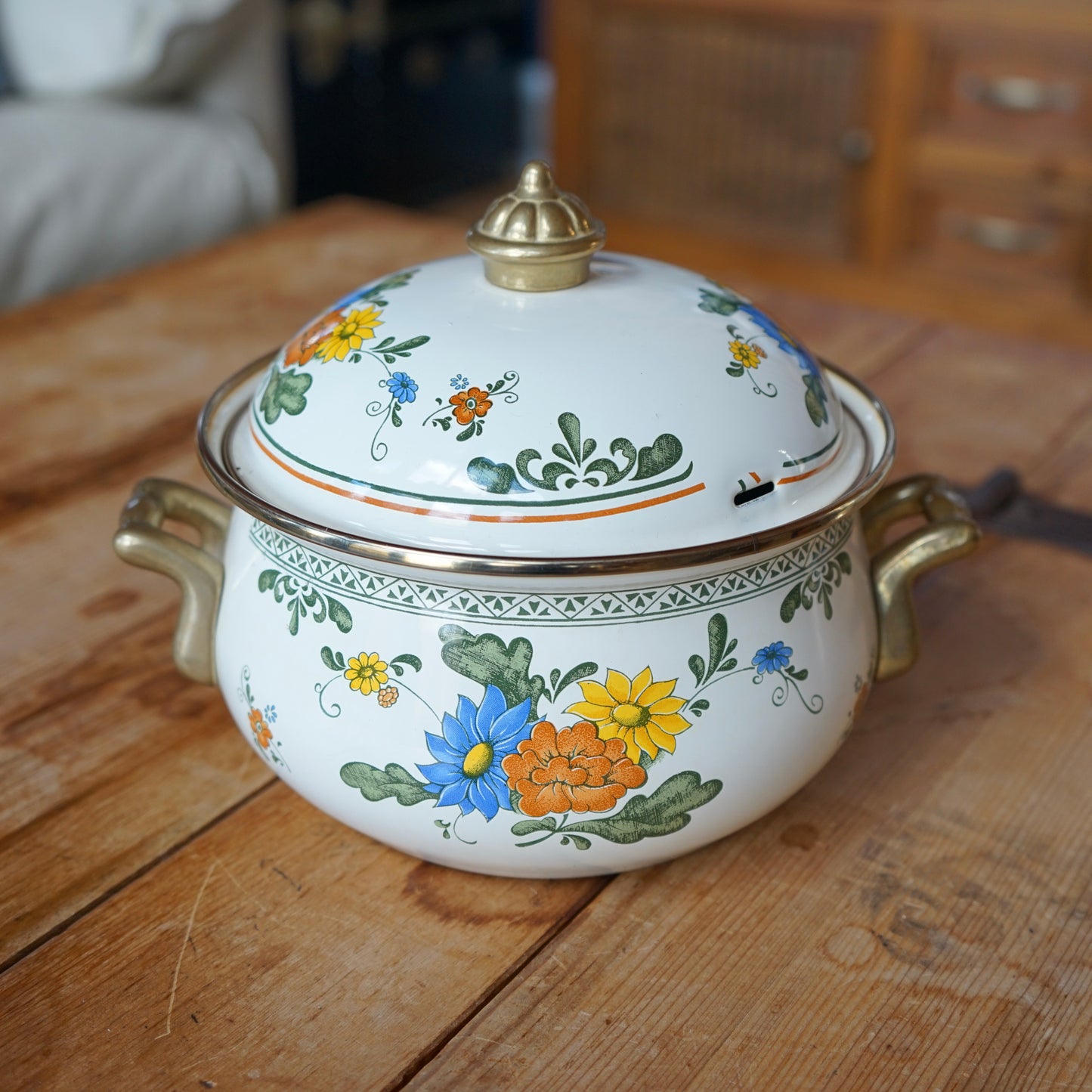 Vintage 1960s Asta Floral Enamel Stockpot