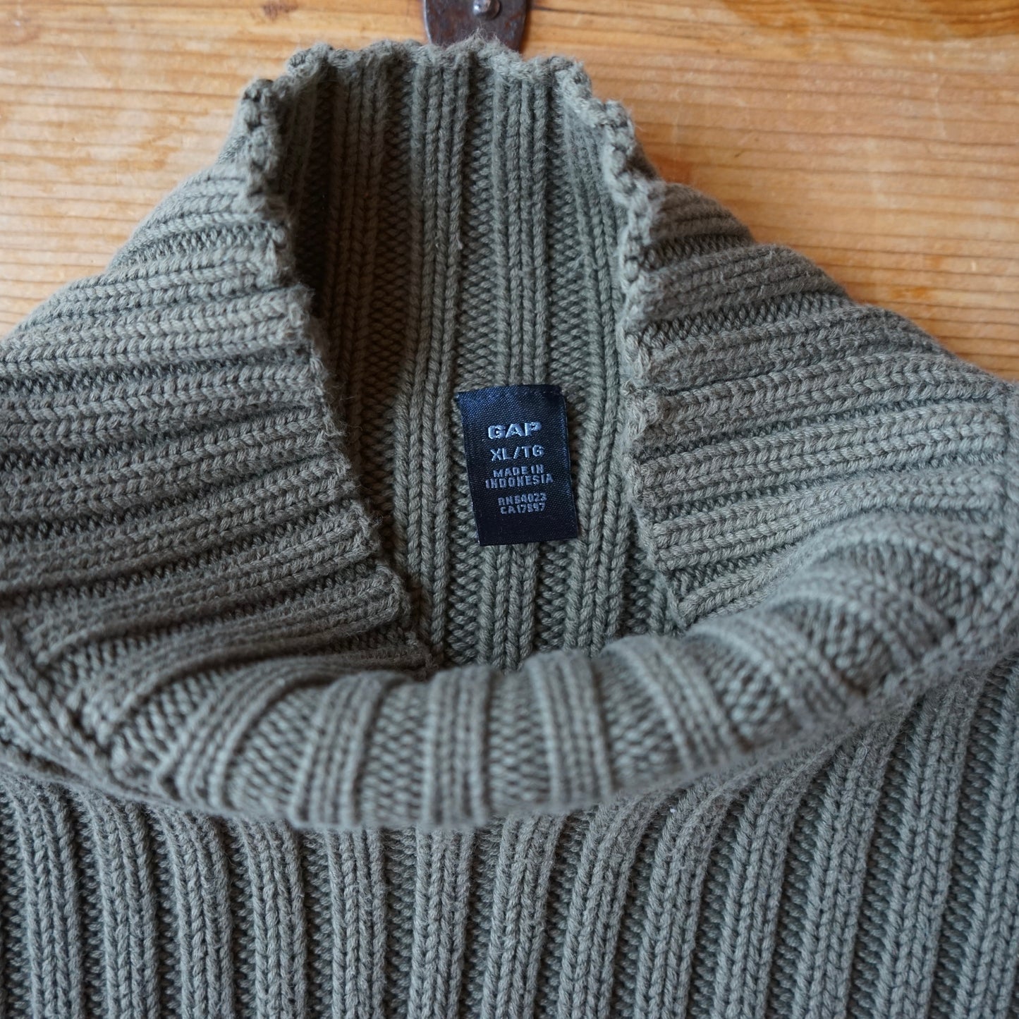 Vintage Heavy Knit Olive GAP Sweater Size L/XL