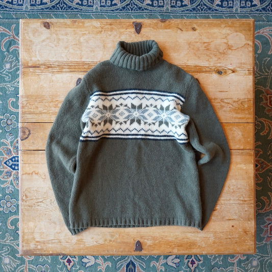 100% Lambswool Olive Old Navy Sweater Size M