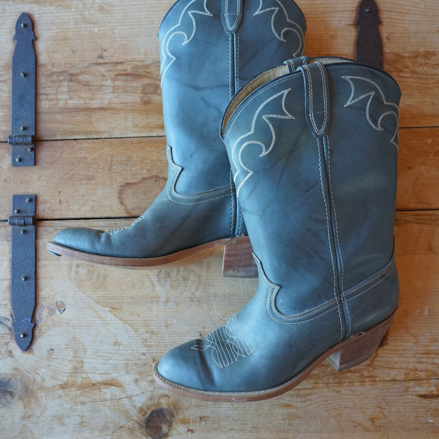 Vintage Gray Cowboy Boots Size Mens 9FW