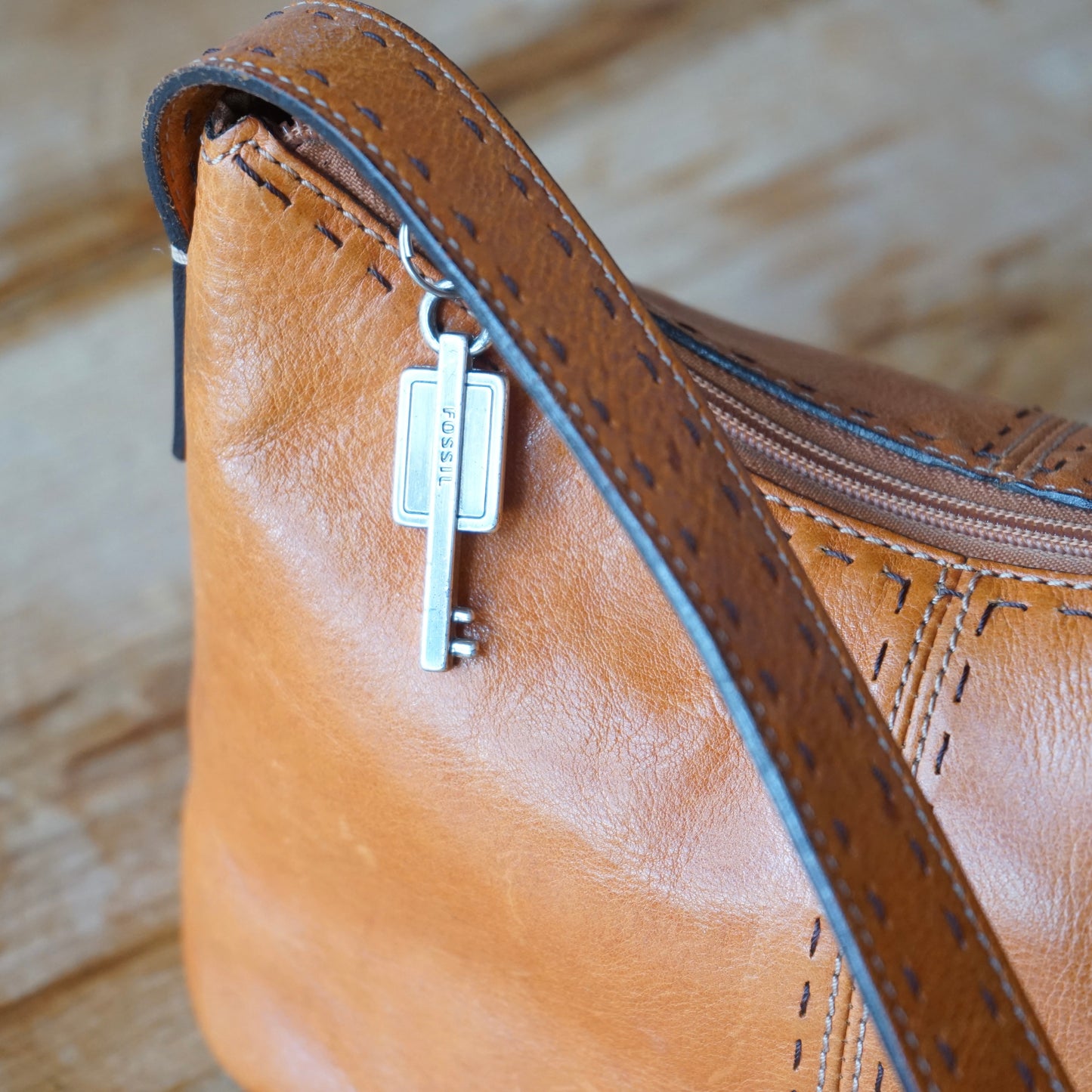 Vintage Fossil Slip Pocket Shoulder Bag