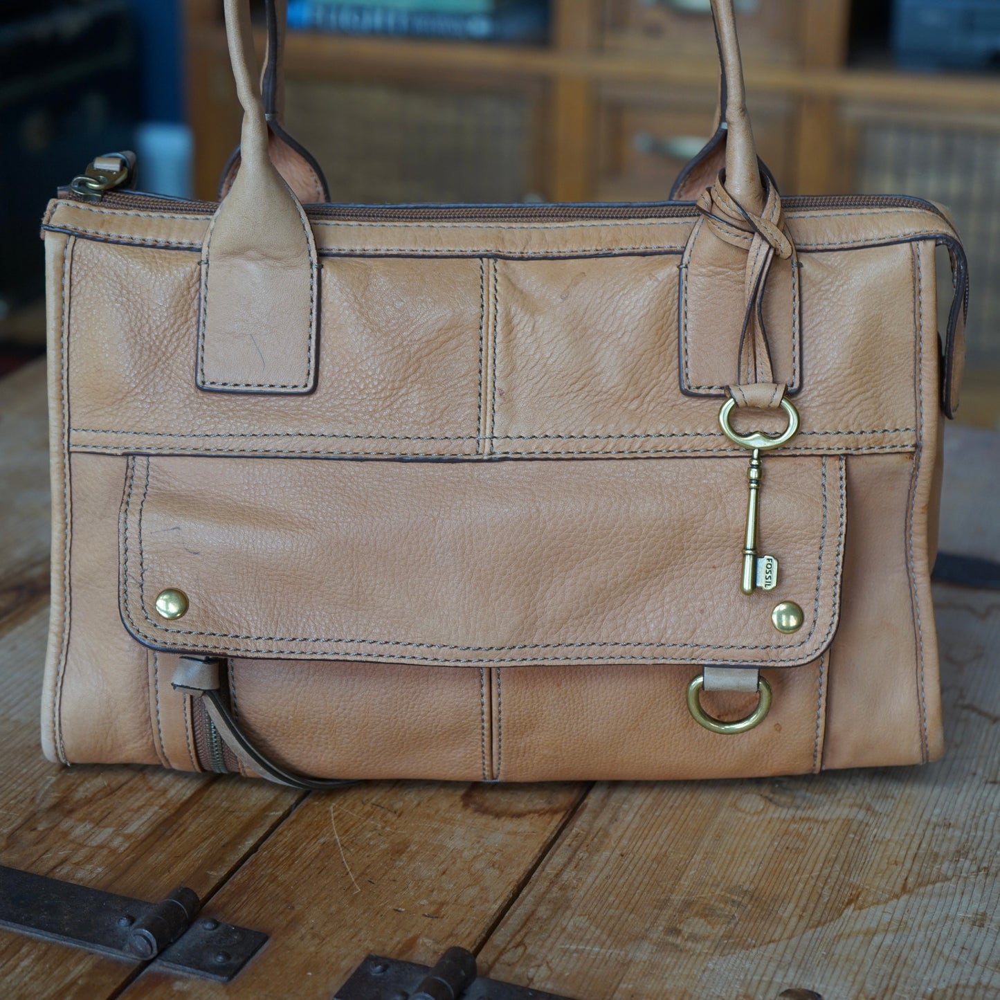 Vintage Fossil Leather Shoulder Bag