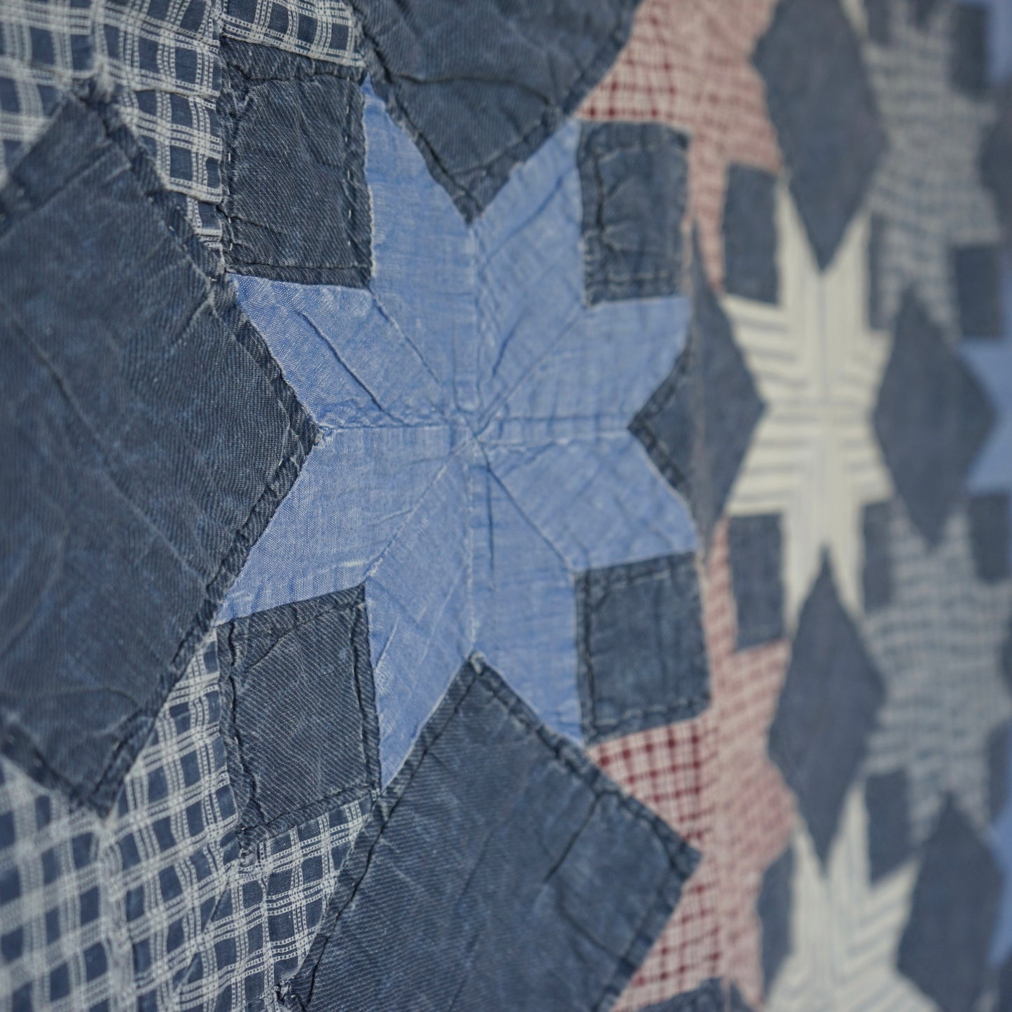 Vintage Americana Touching Stars Quilt 66x81