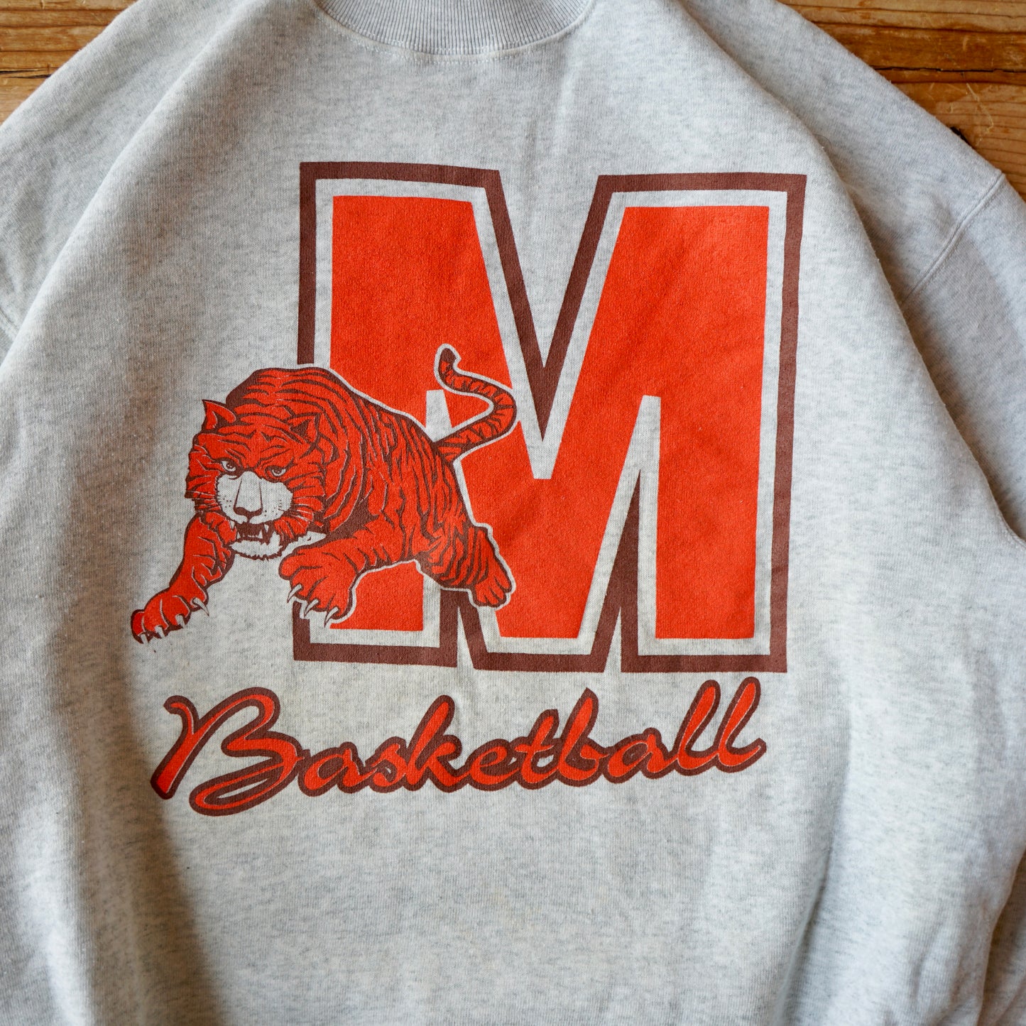 Vintage Tygers Basketball Sweatshirt Size L