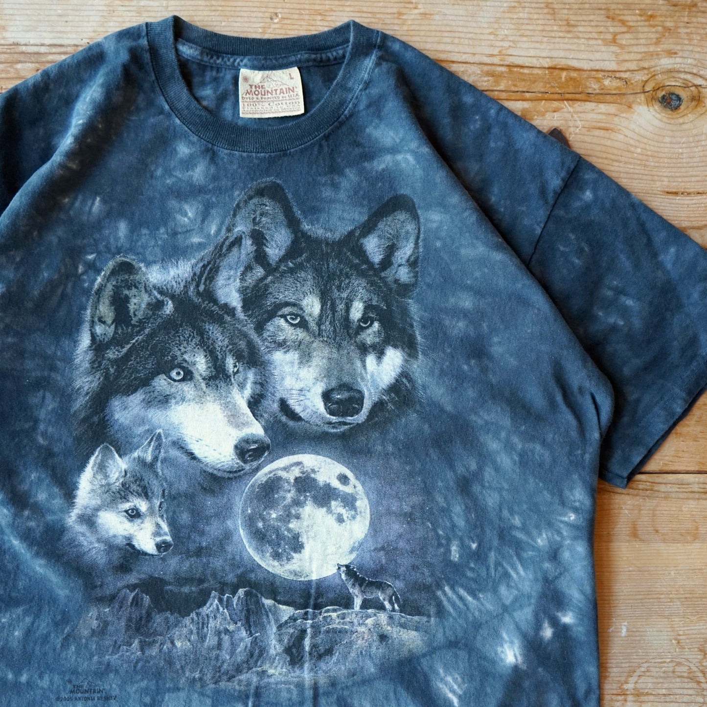 Vintage The Mountain Wolf Moon Tee Size M/L