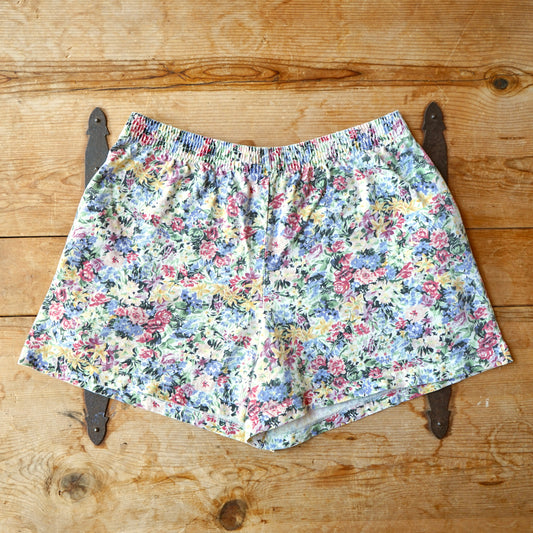 Vintage Floral Shorts Size M/L
