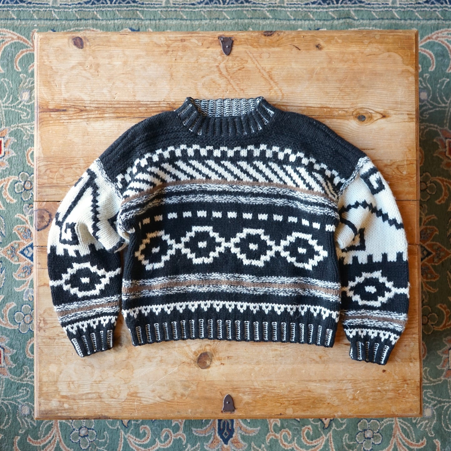 Vintage SML 100% Wool Sweater Size S/M