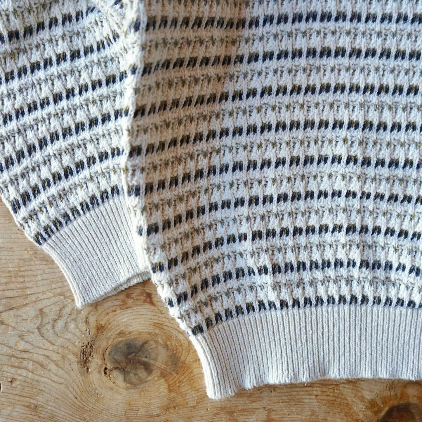 Vintage 100% Cotton Bill Bass Sweater Size M