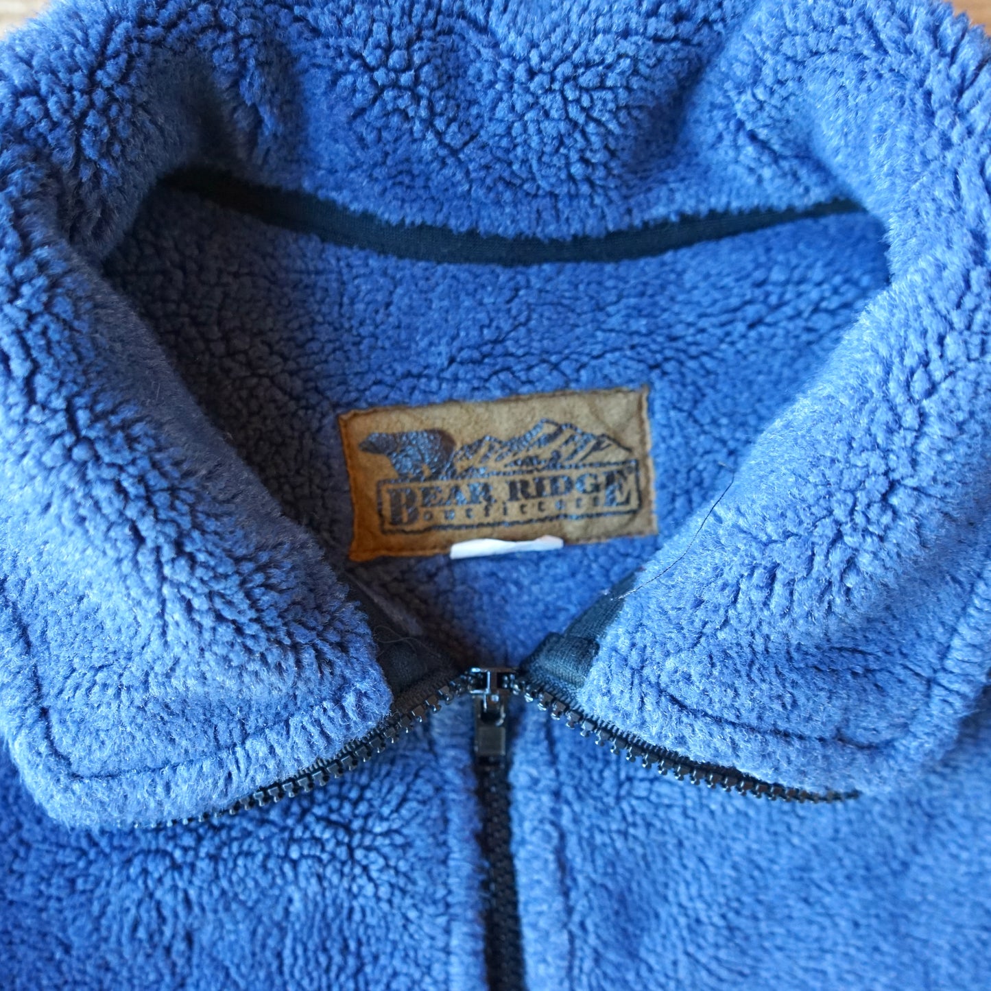 Vintage Bear Ridge Wolf Fleece Size L/XL