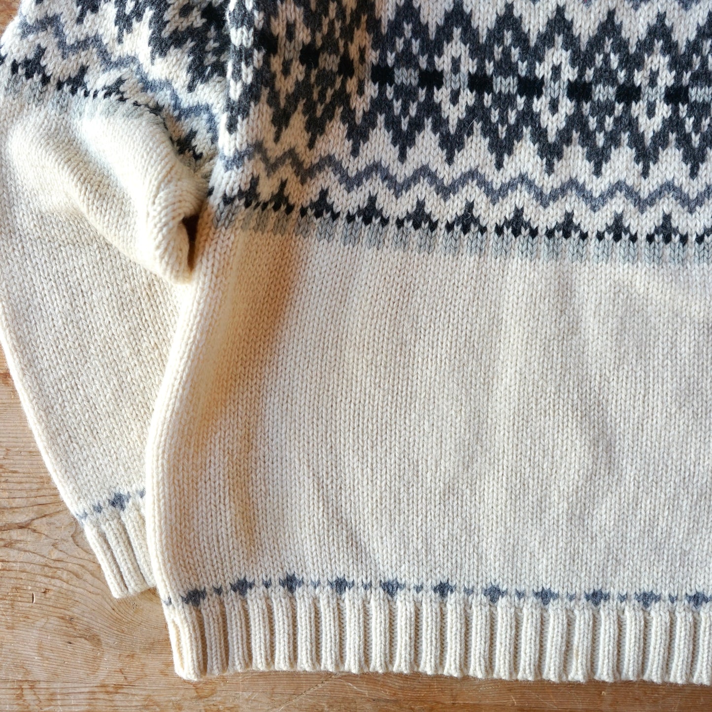 Vintage Heavy Weight Knit Sweater Size M/L