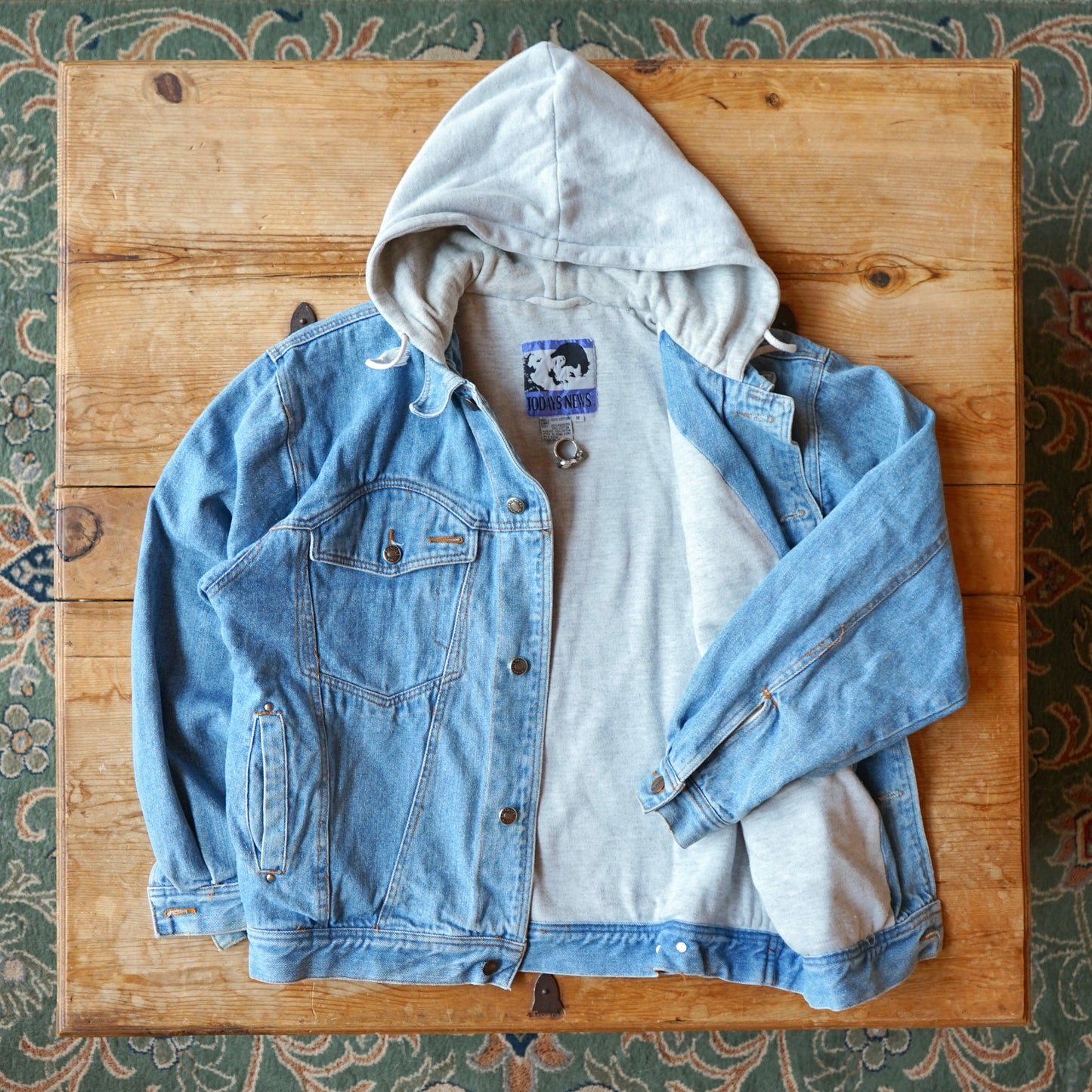 Vintage Todays News Built In Hoodie Jean Jacket Size M/L