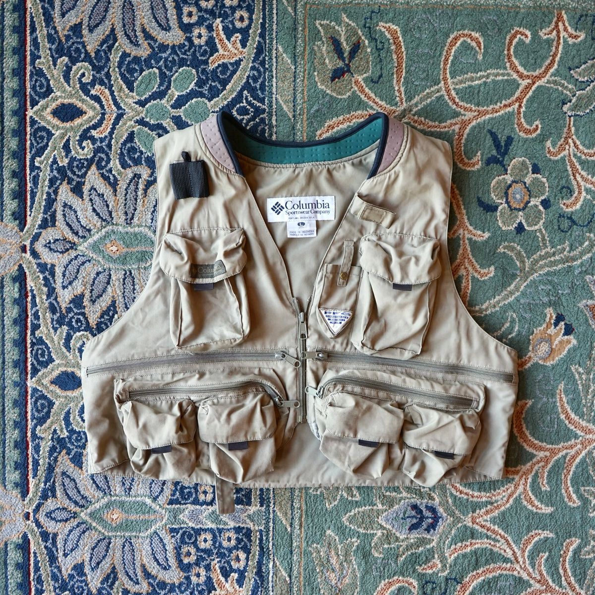 Vintage PFG Khaki Columbia Fishing Utility Vest Size L