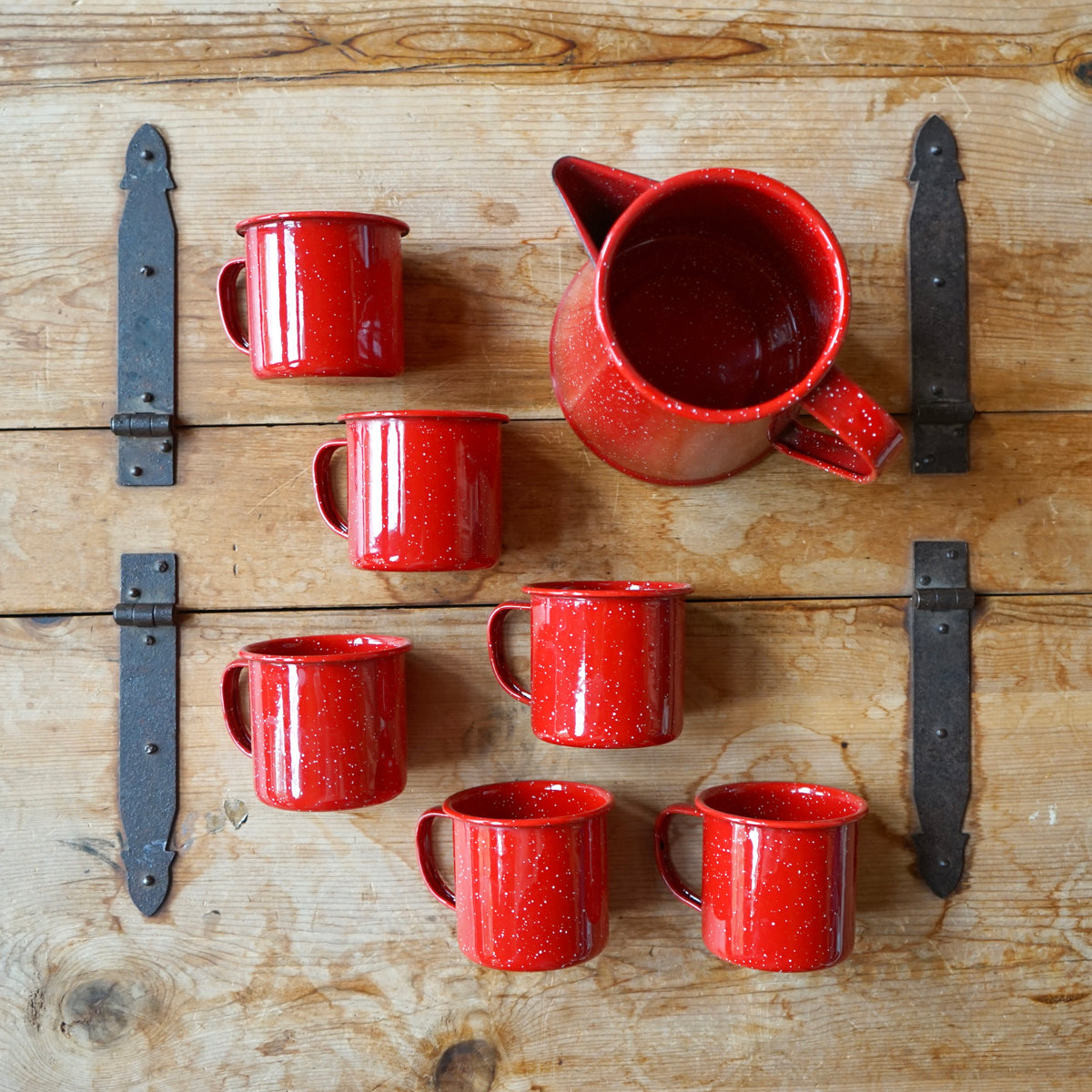Vintage Red Speckled Enamel Coffee Pot & 6 Mugs