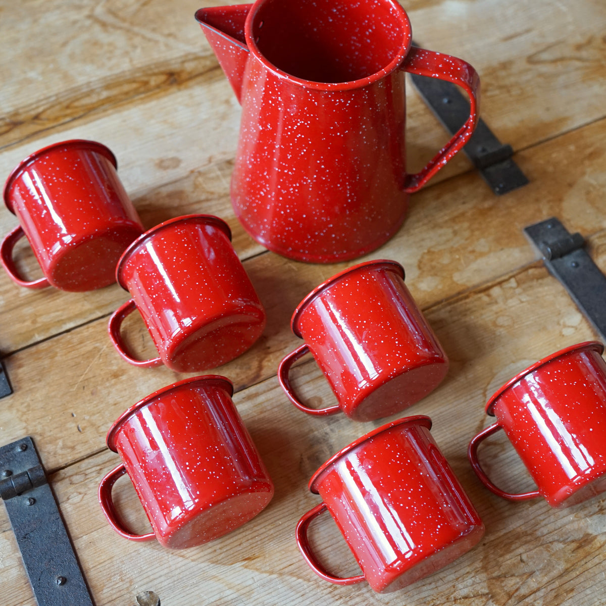 Vintage Red Speckled Enamel Coffee Pot & 6 Mugs