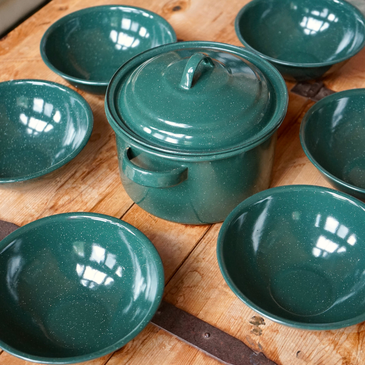 Vintage Green Enamel Stock Pot & 6 Large Dinner Bowls